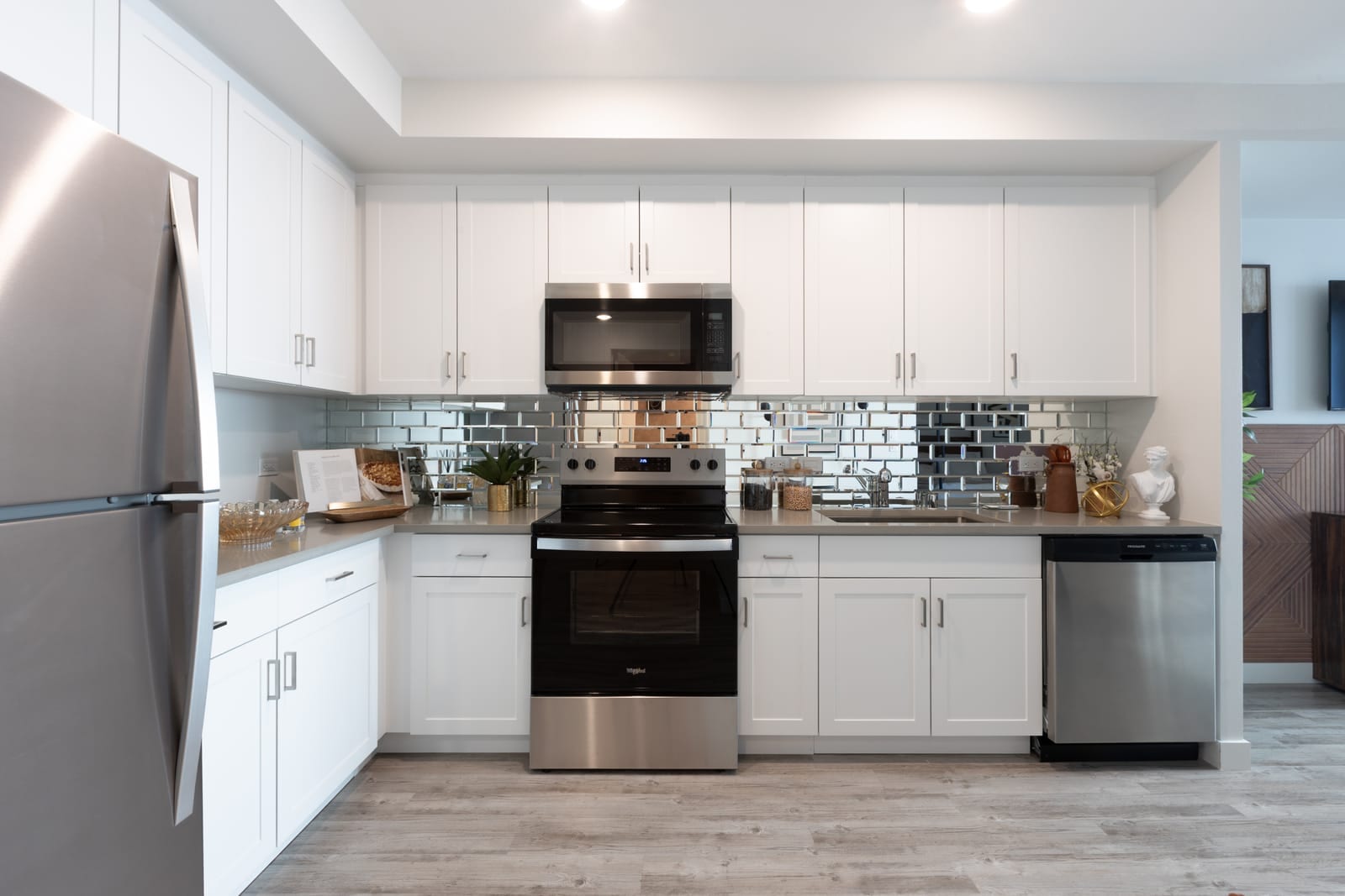 Crenshaw Lofts, photo 5 of 12